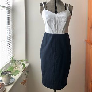 Banana Republic Strappy Bi-Stretch Sheath Dress in Navy Blue & White